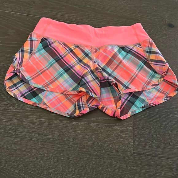 Lululemon coral plaid speed shorts sz 2 EUC - Picture 1 of 5